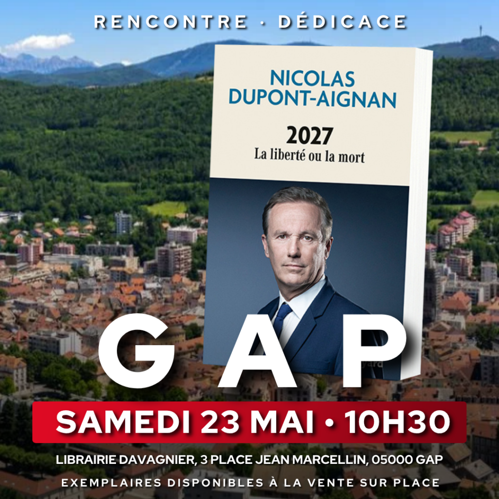Nicolas Dupont-Aignan en dédicace à Gap le 22/05/26
