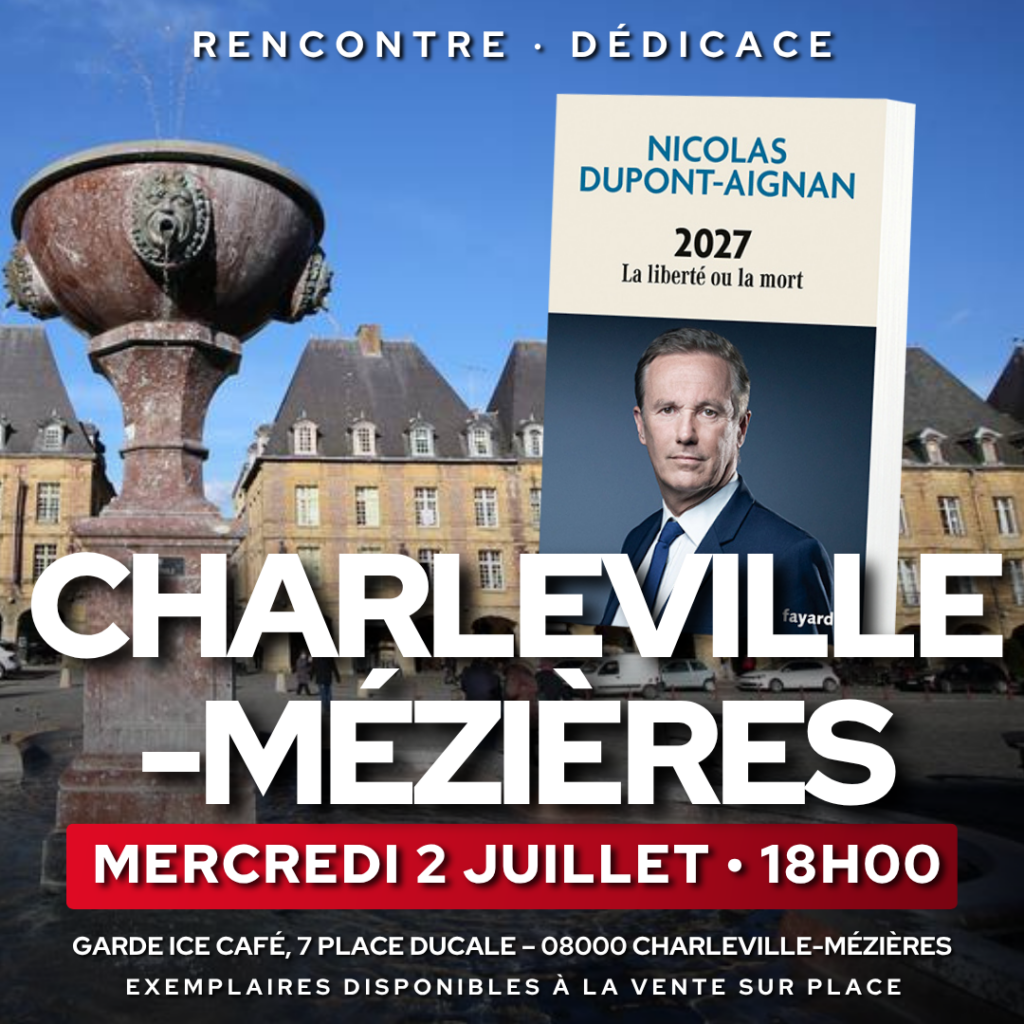 Nicolas Dupont-Aignan en dédicace à Charleville-Mézières le 02/07/26